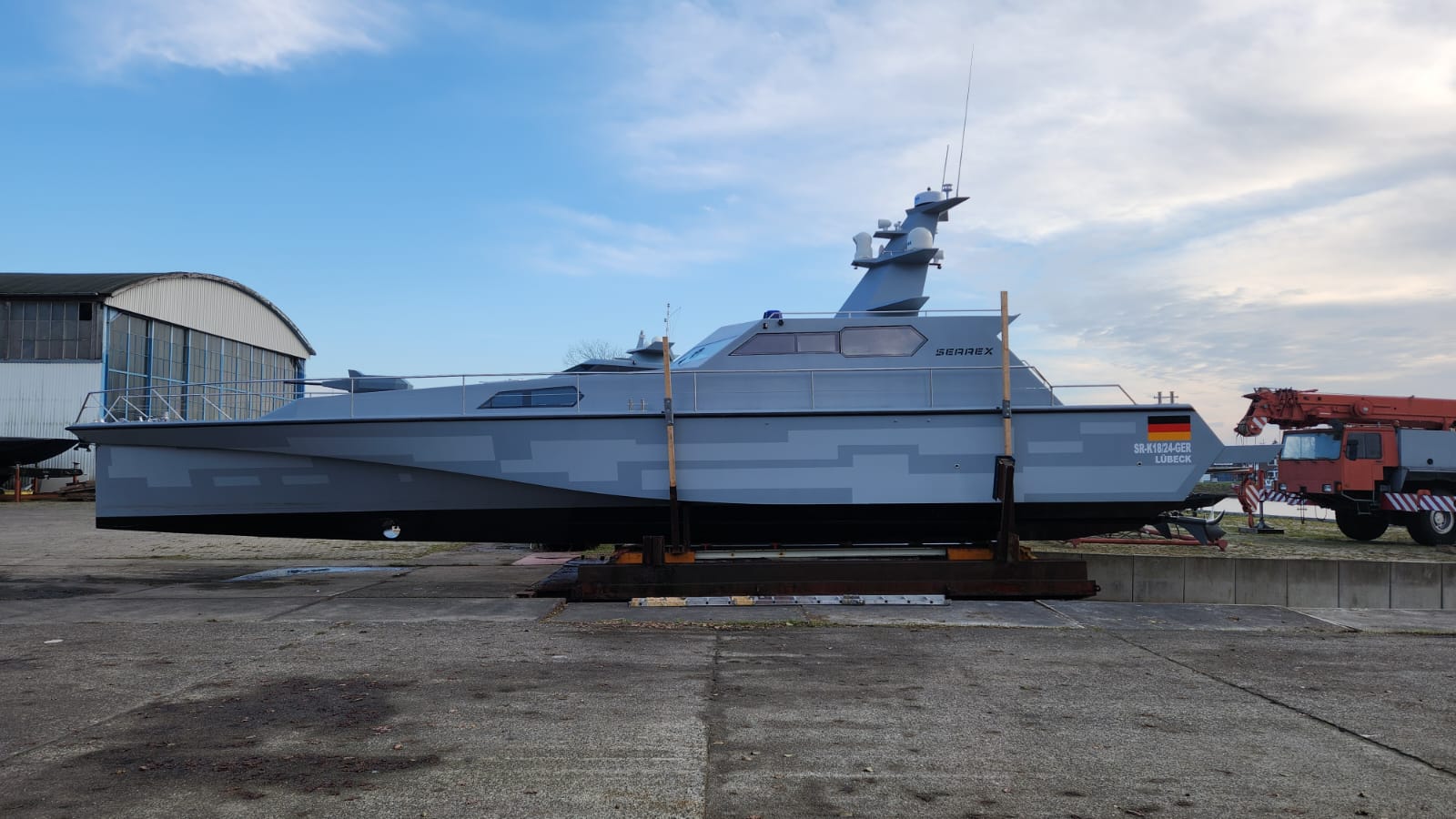 16-ton Fast BOAT Dual-Engine BH660 Rapid 37 knots
